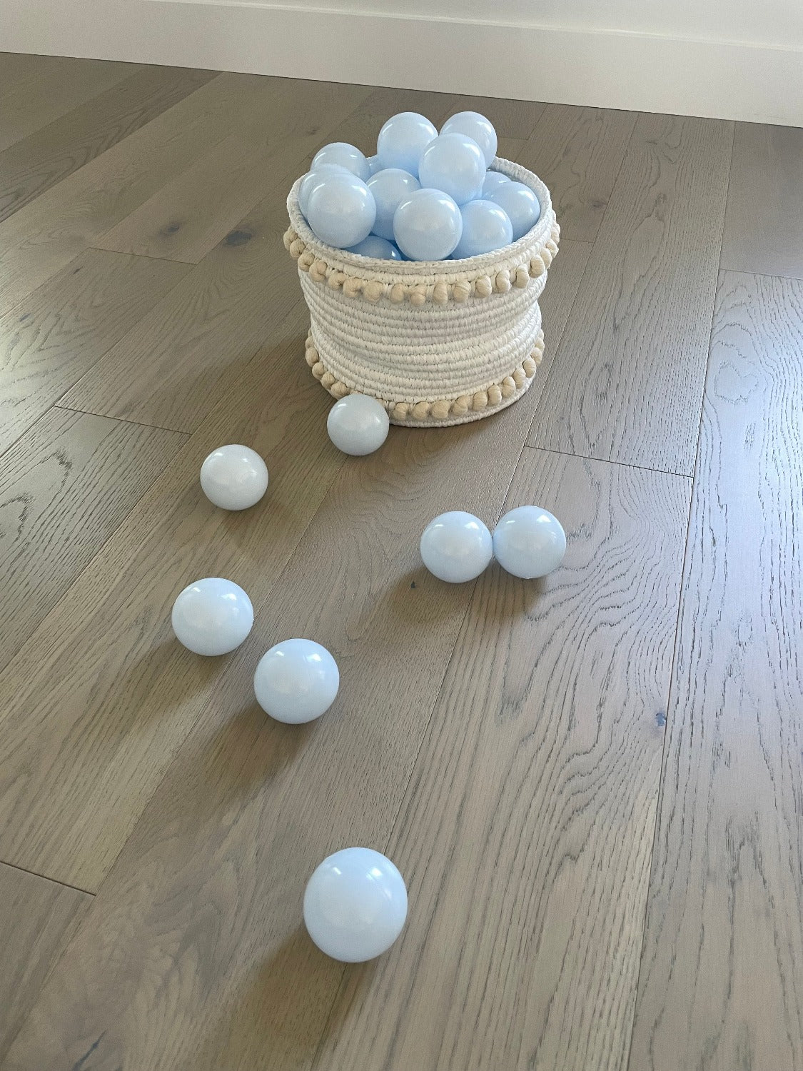 50 Balls "Milky Blue"